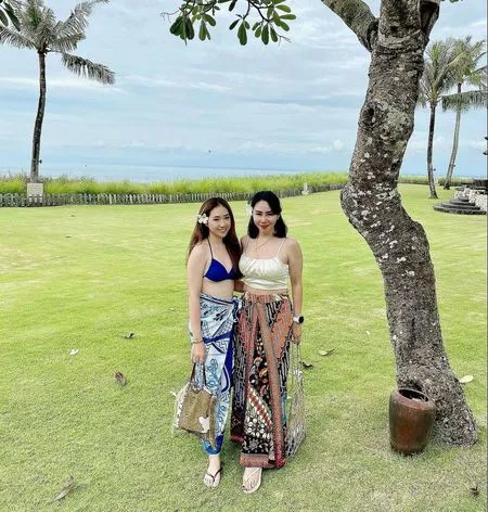 Tak Kalah Hot, Intip 8 Potret Richita Putri Sulung Femmy Permatasari dalam Balutan Bikini
