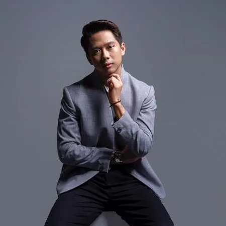 Tak Kalah Modis dengan Artis, 9 Pebulutangkis Pria Indonesia Ini Punya Gaya Keren Saat Tidak Bertanding