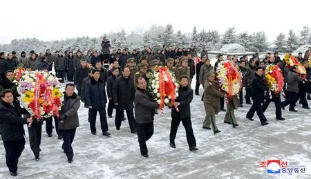 Tak Rayakan Natal, Warga Korea Utara Justru Gelar Festival Ini!