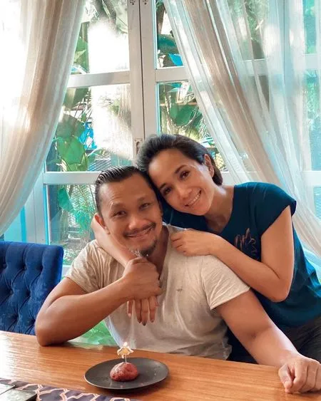 Tak Seperti Ibu 3 Anak, Intip 8 Potret Mira Asmara 'Jin dan Jun' yang Awet Muda - Tubuh Langsing dan Body Goals Curi Perhatian