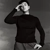 Tampil Manly! 8 Potret Kang Tae Oh Pancarkan Aura Pria Matang dalam Pemotretan Terbaru Majalah GQ Korea