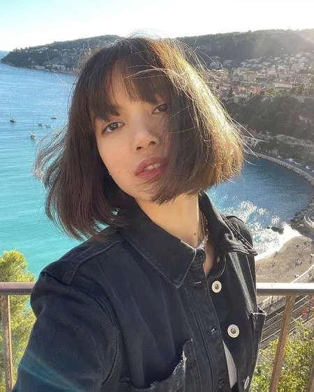 Tampil Swag dan Cantik ,Beginilah Potret dan Style Lisa BLACKPINK Saat Liburan di Nice Prancis