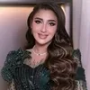 Tania Nadira Tampil Cantik di Pernikahan Adik Ipar, Disebut Mirip Kareena Kapoor