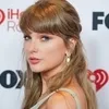 Taylor Swift di iHeartRadio 2026, Cincin Tunangan Jadi Sorotan