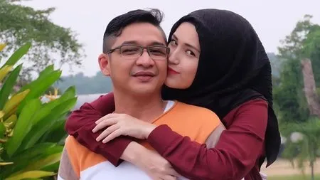 Terpikat Pesonanya, 6 Selebriti Tanah Air Ini Menikah Dengan Pramugari