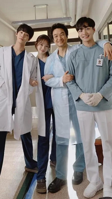 THROWBACK 2020: 20 Drama Korea Paling Viral Sepanjang Tahun, Berkumpulnya Visual Ternama - Aktingnya Bikin Geregetan