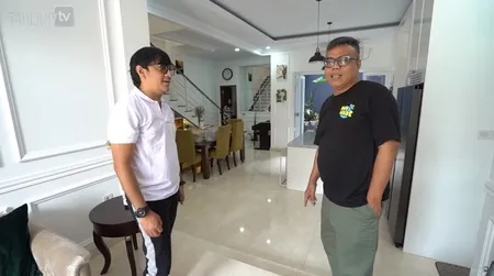 Tiga Lantai, Ini 18 Foto Rumah Mewah Abdel Bergaya Bule dan Modern Klasik: Ada Studio Syuting Sampai Rooftop!