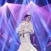 Ucap Selamat, Caren Delano Bongkar Designer Dress Konser Syahrini