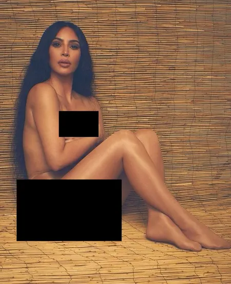 Weekly Hot IG: Kim Kardashian Pamer Foto 'Tanpa Busana' - Ellie Goulding Hamil Anak Pertama