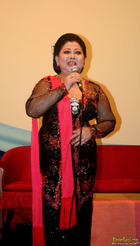 Waldjinah - Sujiwo Tejo