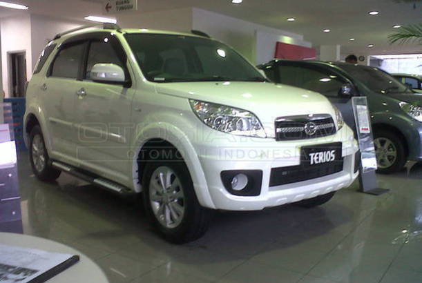 Dijual Mobil Bekas Jakarta Pusat - Daihatsu Terios 2014