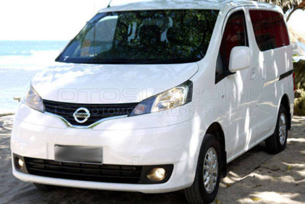 Dijual Mobil Bekas Bandung - Nissan Evalia 2014 Otosia.com