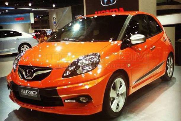 Dijual Mobil Bekas Bekasi - Honda Brio 2014