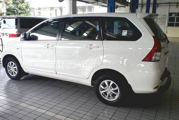  Mobil  Kapanlagi com Dijual Mobil  Bekas Malang Toyota 