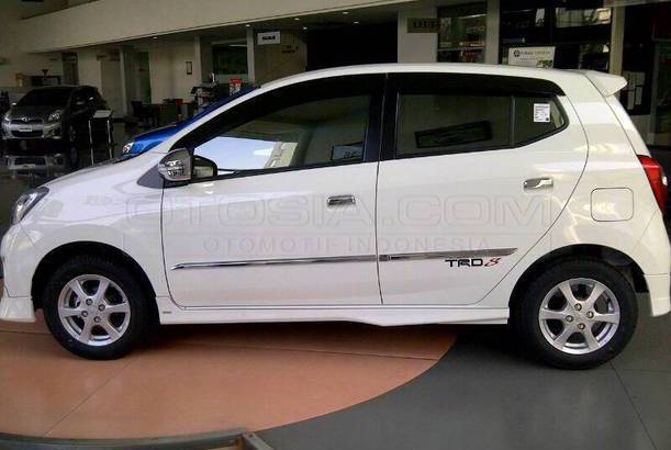 Dijual Mobil Bekas Surabaya - Toyota Agya 2014 Otosia.com