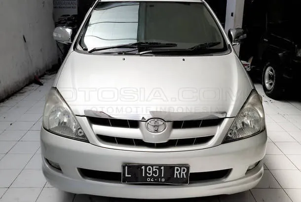 Dijual Mobil Bekas Surabaya - Toyota Kijang Innova 2006 