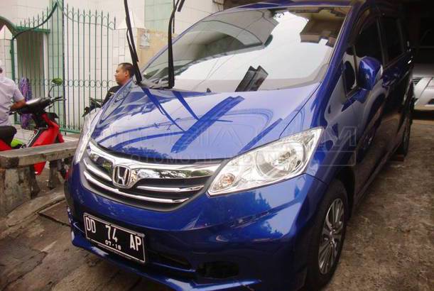  Mobil  Kapanlagi com Dijual  Mobil  Bekas  Makassar  Honda  