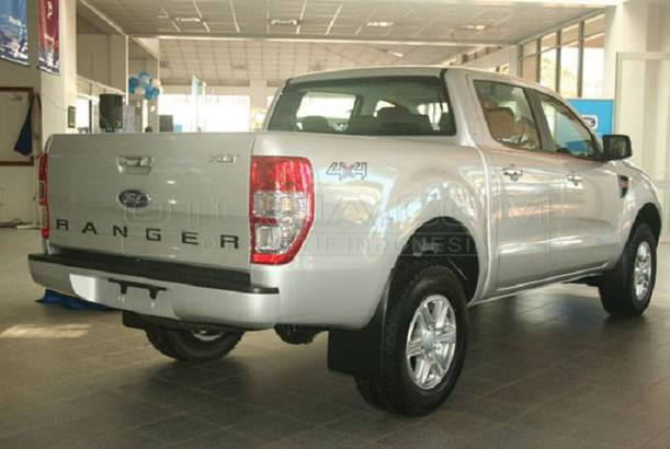 Dijual Mobil Bekas Jakarta Pusat - Ford Ranger Double-cab 