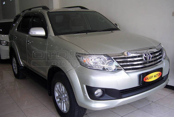 Dijual Mobil Bekas Malang - Toyota Fortuner, 2012  Otosia.com