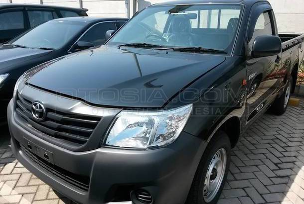 Jual Mobil  Toyota  Hilux  Single  Cabin  Pick Up Bensin 2014 