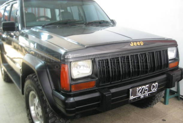  Dijual  Mobil  Bekas  Surabaya Jeep  Cherokee  1997