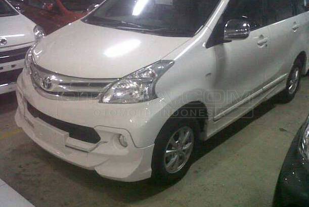 Dijual Mobil  Bekas Surabaya Toyota  Avanza  2014