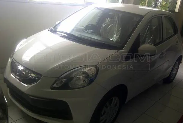 Dijual Mobil Bekas Jakarta Barat - Honda Brio, 2015