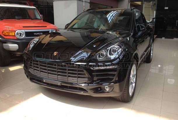 Dijual Mobil Bekas Jakarta Selatan - Porsche Macan 2014 