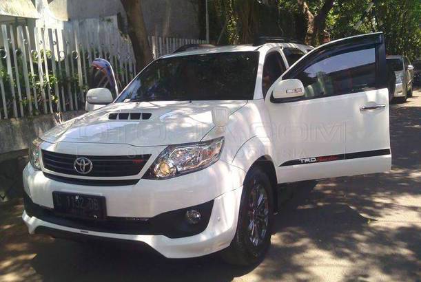 Dijual Mobil Bekas Surabaya - Toyota Fortuner, 2014