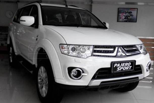  Dijual  Mobil  Bekas  Bandung  Mitsubishi Pajero  2014 
