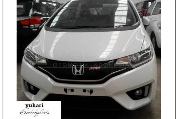 47 Gambar Mobil Honda Jazz Tahun 2015 Gratis Terbaru