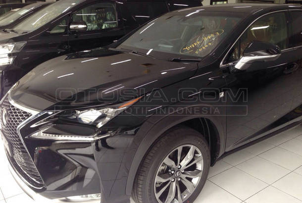 Dijual Mobil Bekas Jakarta Utara - Lexus NX 200 2015