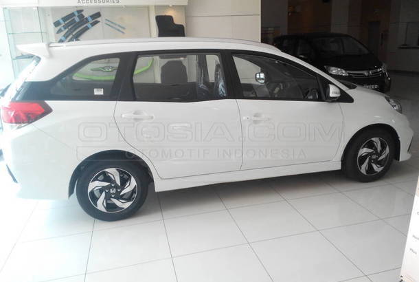 Dijual Mobil Bekas Jakarta Selatan - Honda Mobilio 2016 