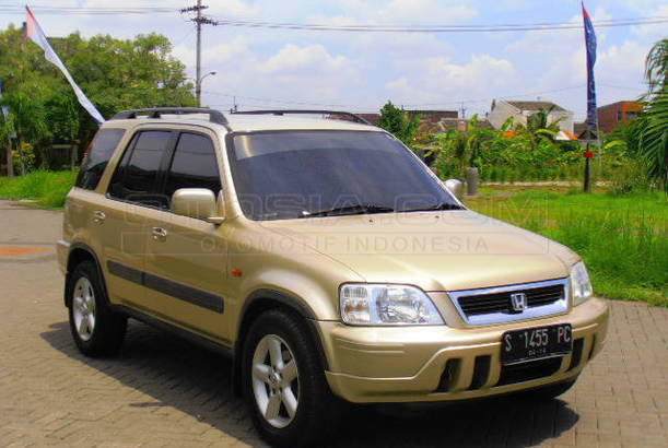 Jual Mobil Honda CR-V S10 4X4 Bensin 2001 - Surabaya 