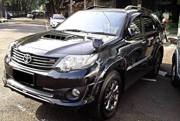 Dijual Mobil Bekas Surabaya - Toyota Fortuner 2014 