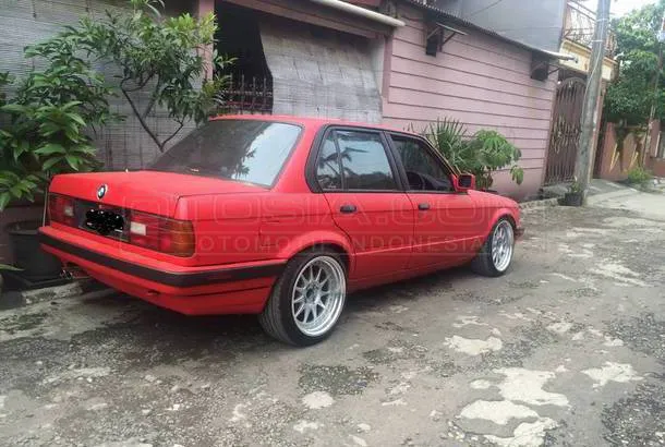 41 Gambar Mobil Sedan Warna Merah Gratis Terbaik