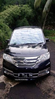 Dijual Mobil Bekas Jakarta Selatan - Nissan Serena 2014