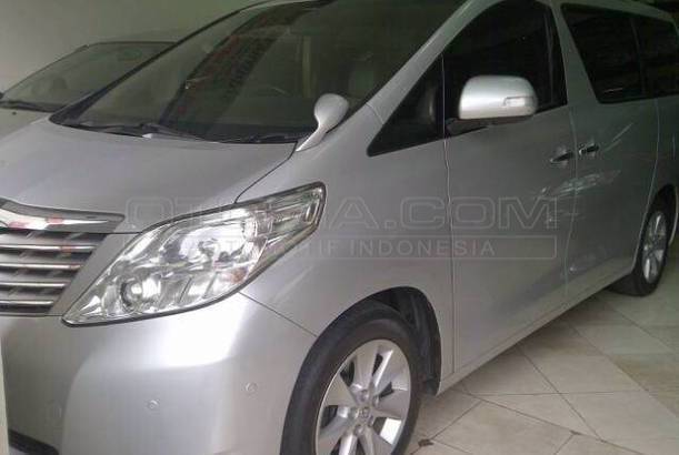 Dijual Mobil  Bekas  Surabaya  Toyota Alphard  2010 