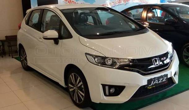 Dijual Mobil Bekas Jakarta Selatan - Honda Jazz, 2015