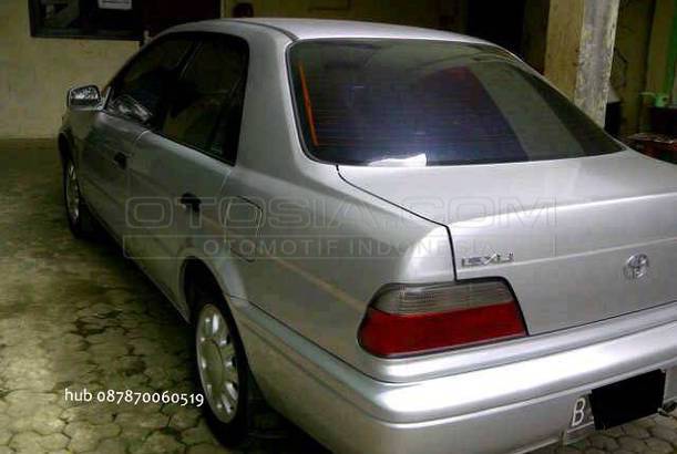 Dijual Mobil Bekas Jakarta Selatan - Toyota Soluna 2000