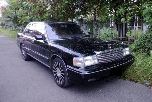 Jual Mobil Toyota Crown 2.0 Super Saloon Bensin 1992 