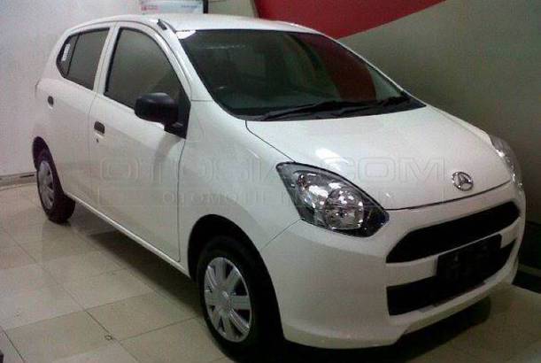 Dijual Mobil Bekas Jakarta Barat - Daihatsu Ayla, 2015