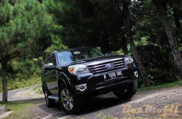 Dijual Mobil Bekas Jakarta Timur - Ford Everest, 2014