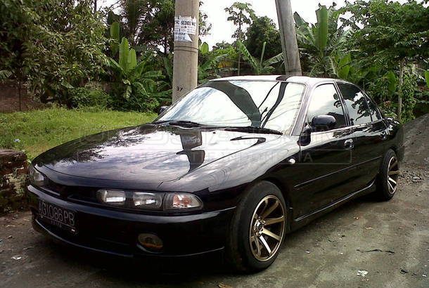 Dijual Mobil Bekas Surabaya - Mitsubishi Galant 1994