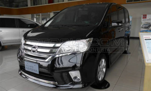 Dijual Mobil Bekas Tangerang - Nissan Serena 2015