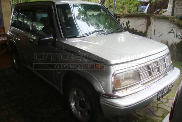 Dijual Mobil Bekas Makassar - Suzuki Escudo 1997 Otosia.com