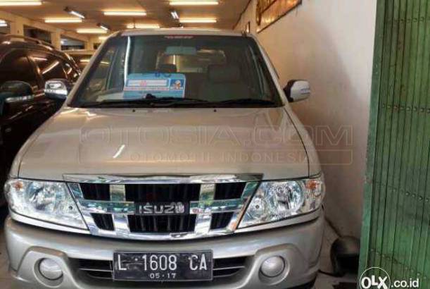 Dijual Mobil Bekas Surabaya - Isuzu Panther 2013