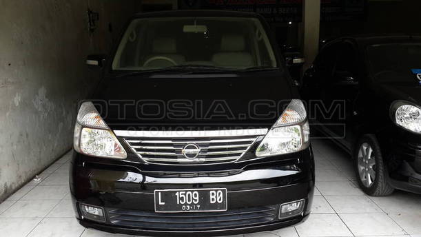 Dijual Mobil Bekas Surabaya - Nissan Serena 2012