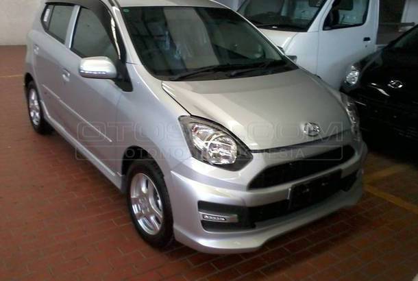 Dijual Mobil Bekas Bekasi - Daihatsu Ayla 2015 Otosia.com