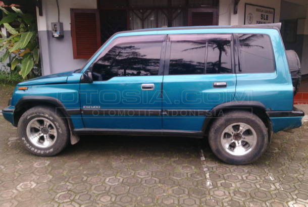  Dijual  Mobil  Bekas  Bandung  Suzuki  Escudo  1994 Otosia com